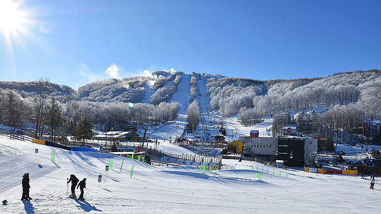 en/canada/quebec/bromont-village